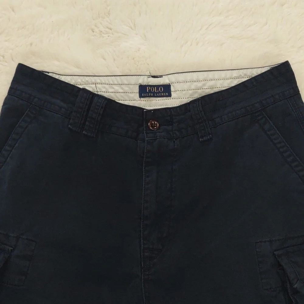 POLO Ralph Lauren, Size 33 ,CARGO SHORTS. - Picture 3 of 15